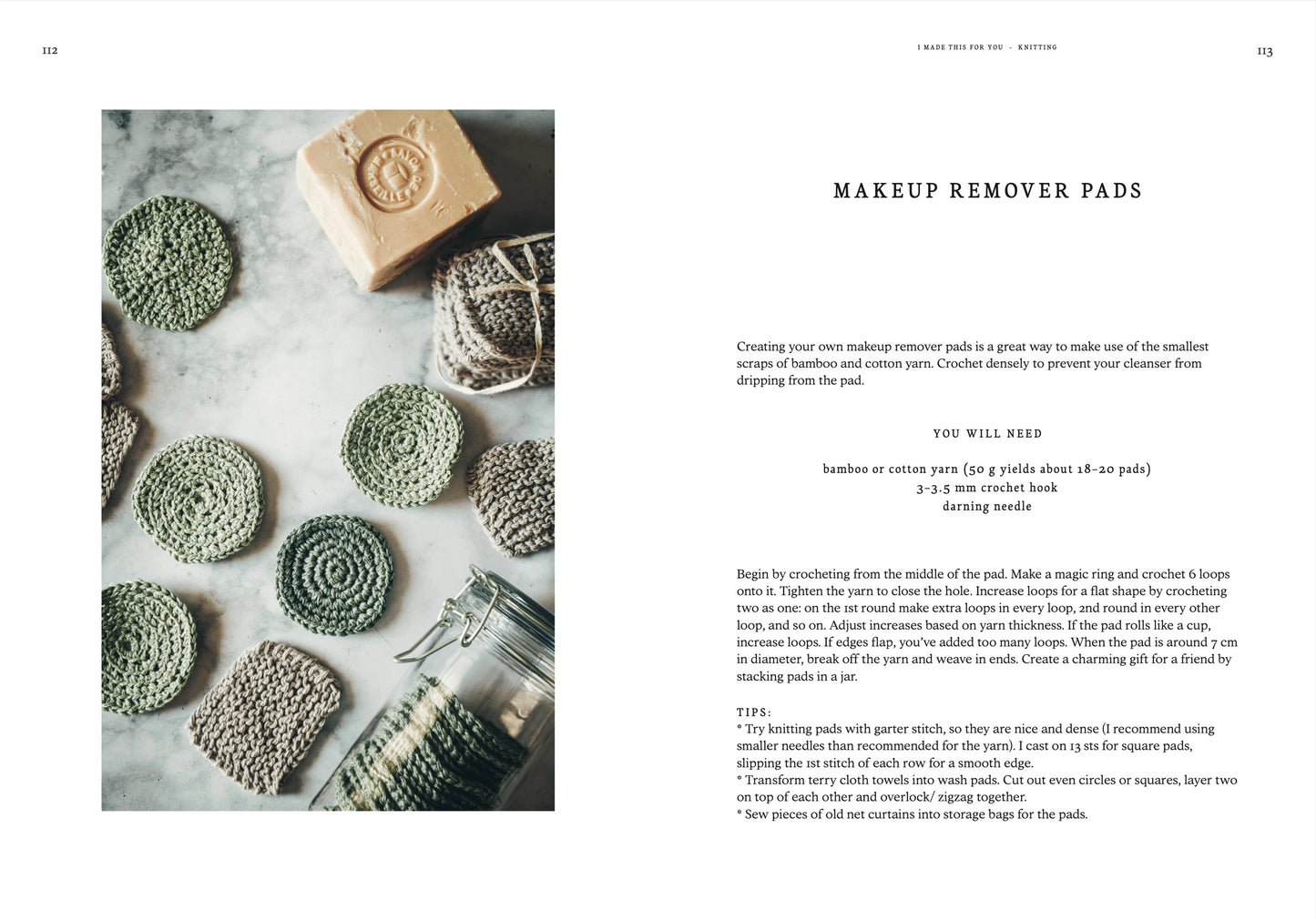 Crocheted makeup remover pads on a marble surface with text on the right side.